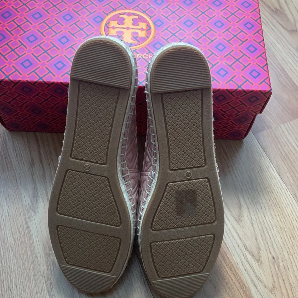 Tory Burch Quilted Flat Easpdrille